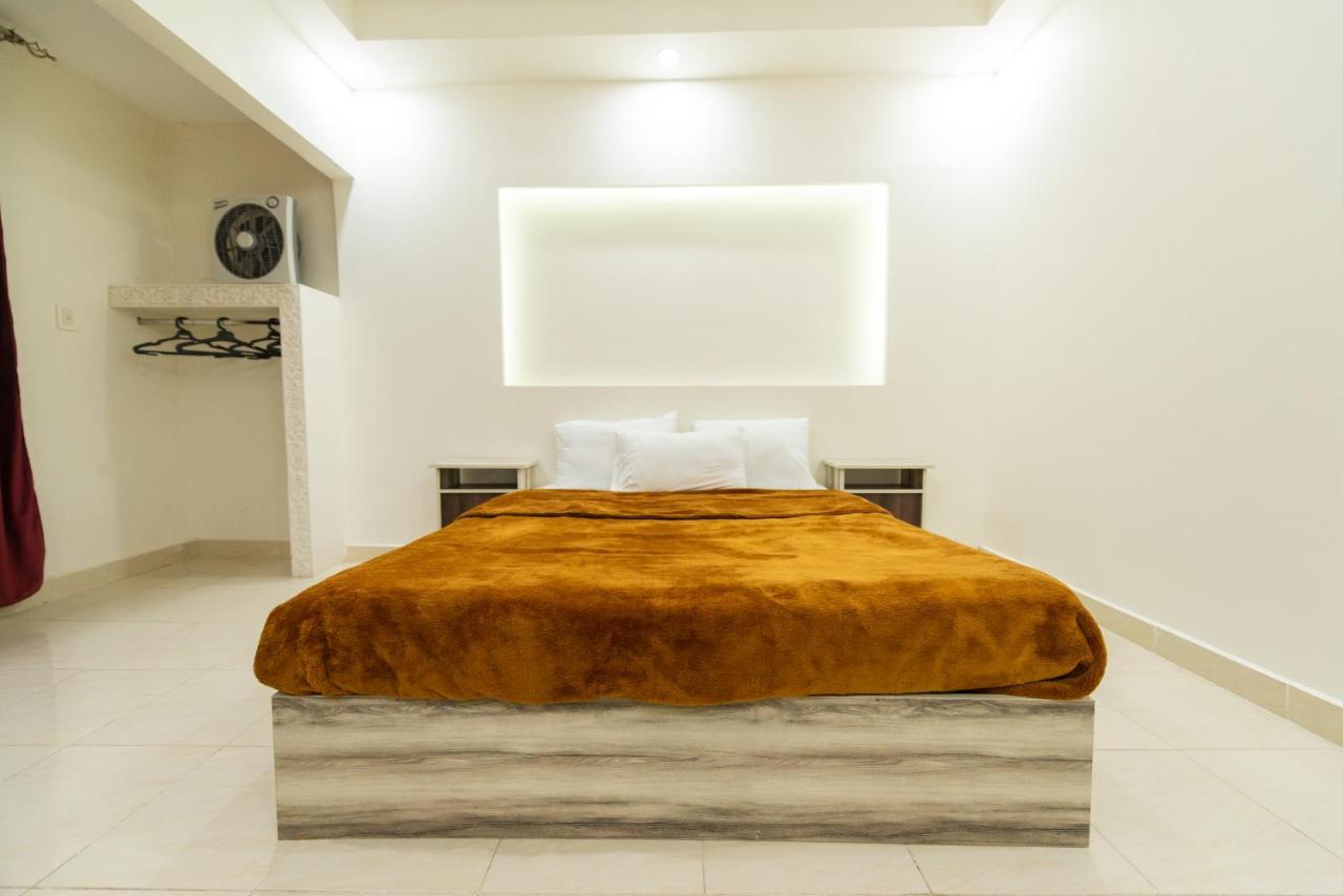 Apartment Zafero Porefag- Families Only Alexandria