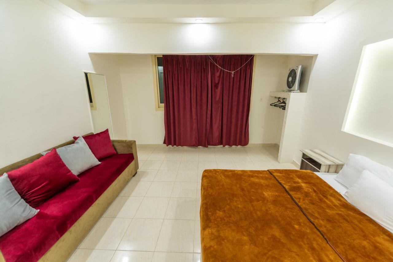 Zafero Porefag- Families Only Apartment